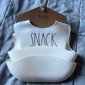 Silicone bibs
